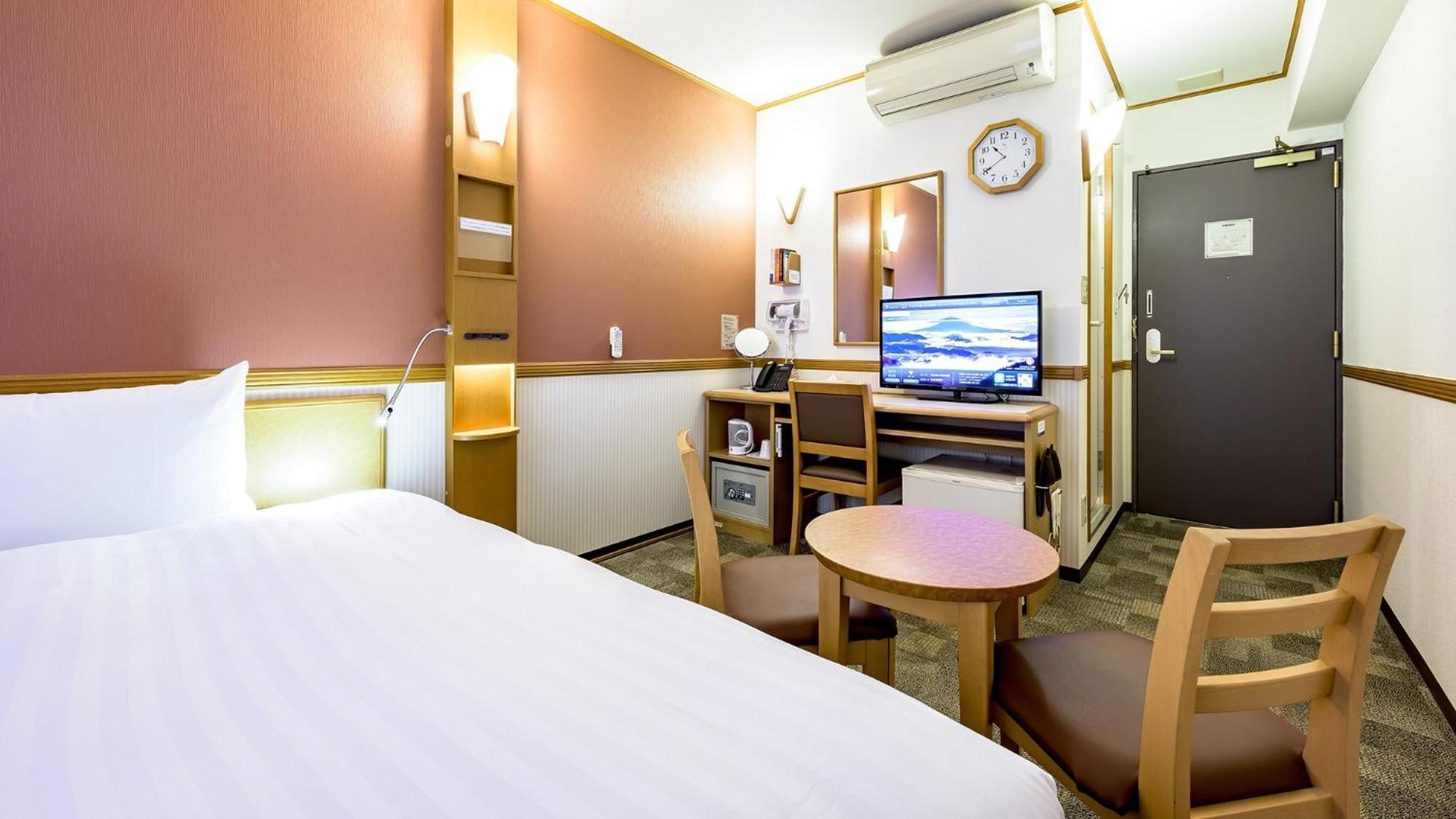 Toyoko Inn Takasaki Eki Nishi Guchi No 2 Værelse billede